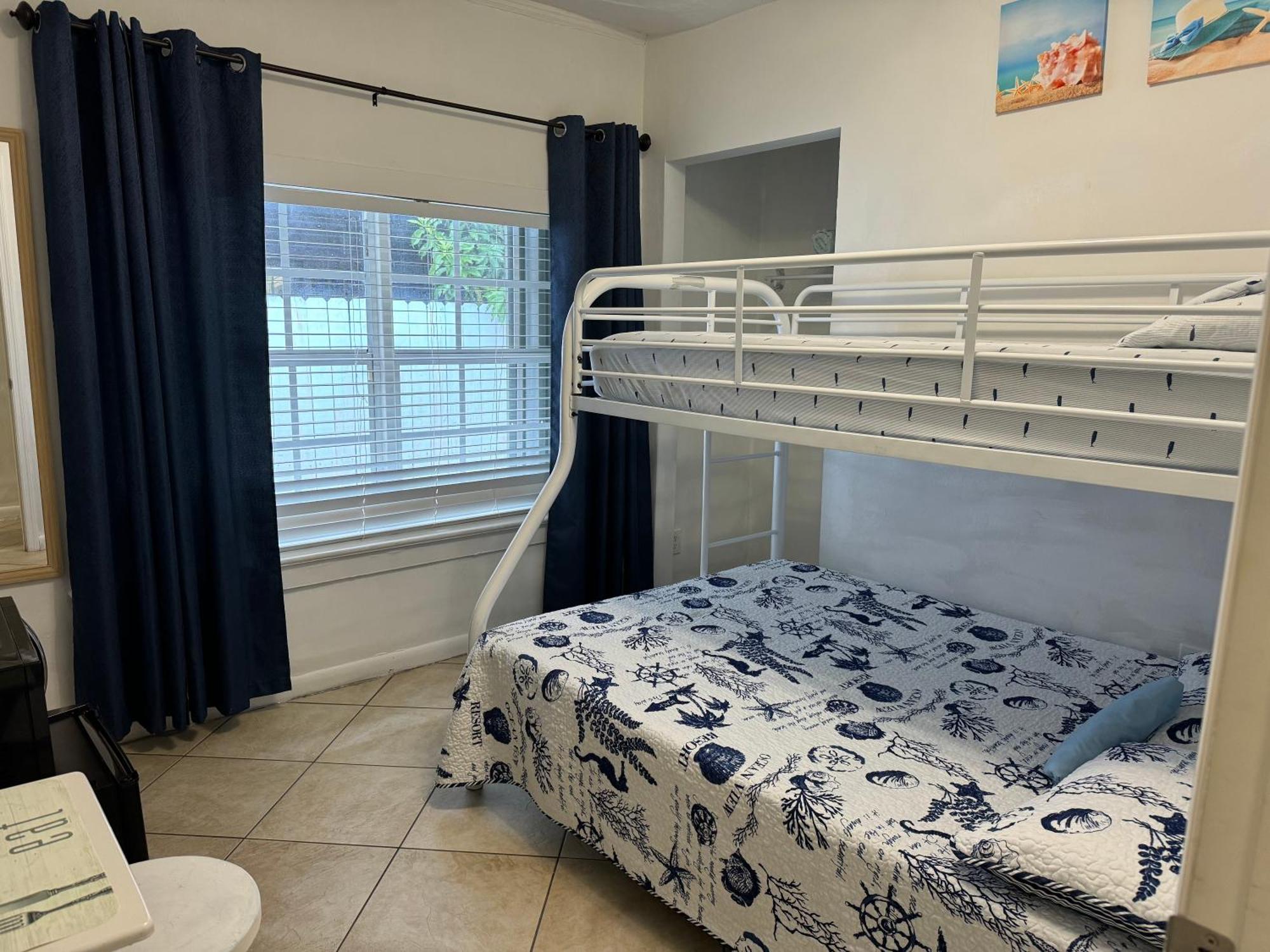 B5 Best Value On Private Bedroom With Private Bathroom In Little Havana, 마이애미 외부 사진